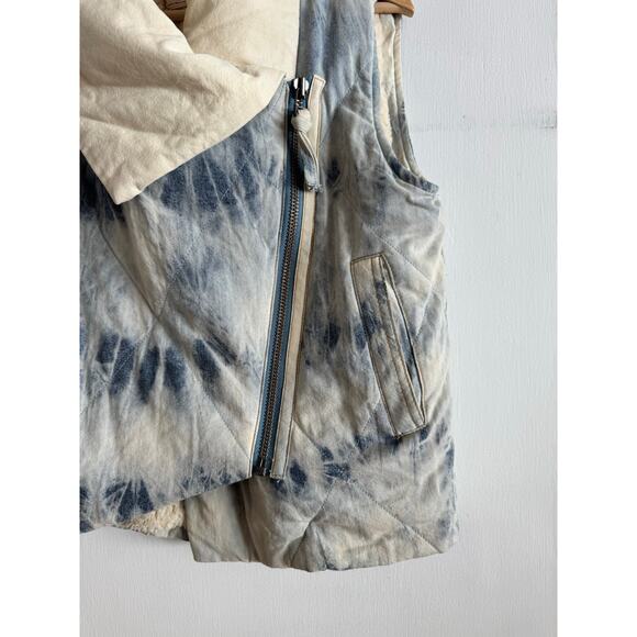 Free People Blue and Cream Vest - Picture 2 of 13